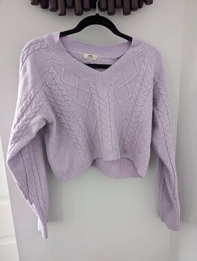 Ardene Women's Lilac Cable Knit V-Neck Cropped Sweater - Size US M